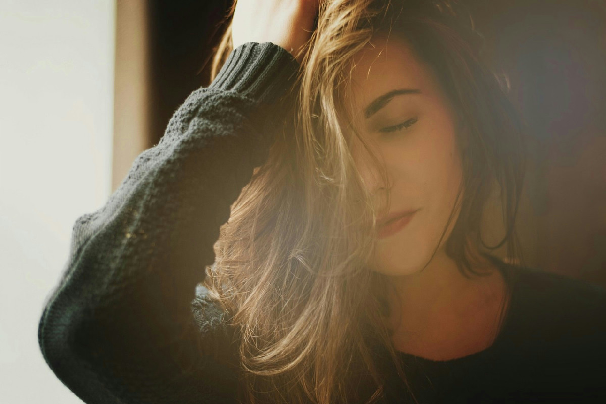 Quando il freddo irrita il cuoio capelluto: soluzioni efficaci per il prurito in inverno